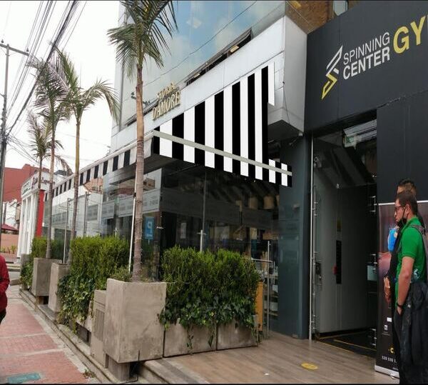 Carpas para eventos 8 muebles y parasoles comerciales e1783992691197
